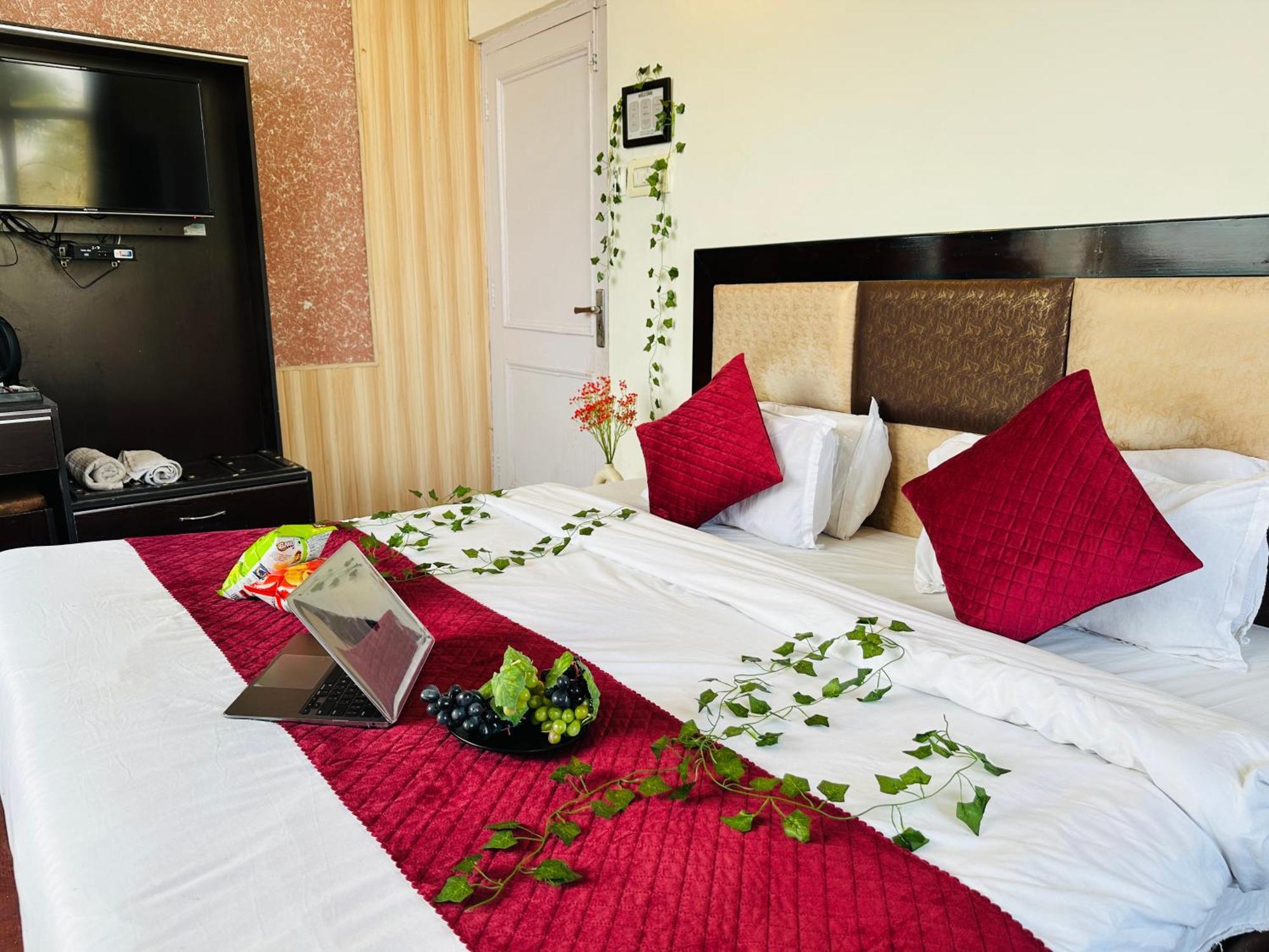 Hotel Mini Switzerland In Dalhousie Zewnętrze zdjęcie