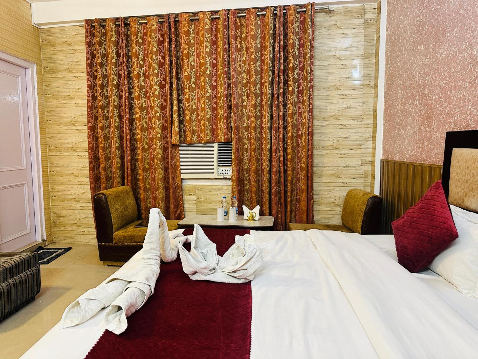 Hotel Mini Switzerland In Dalhousie Zewnętrze zdjęcie